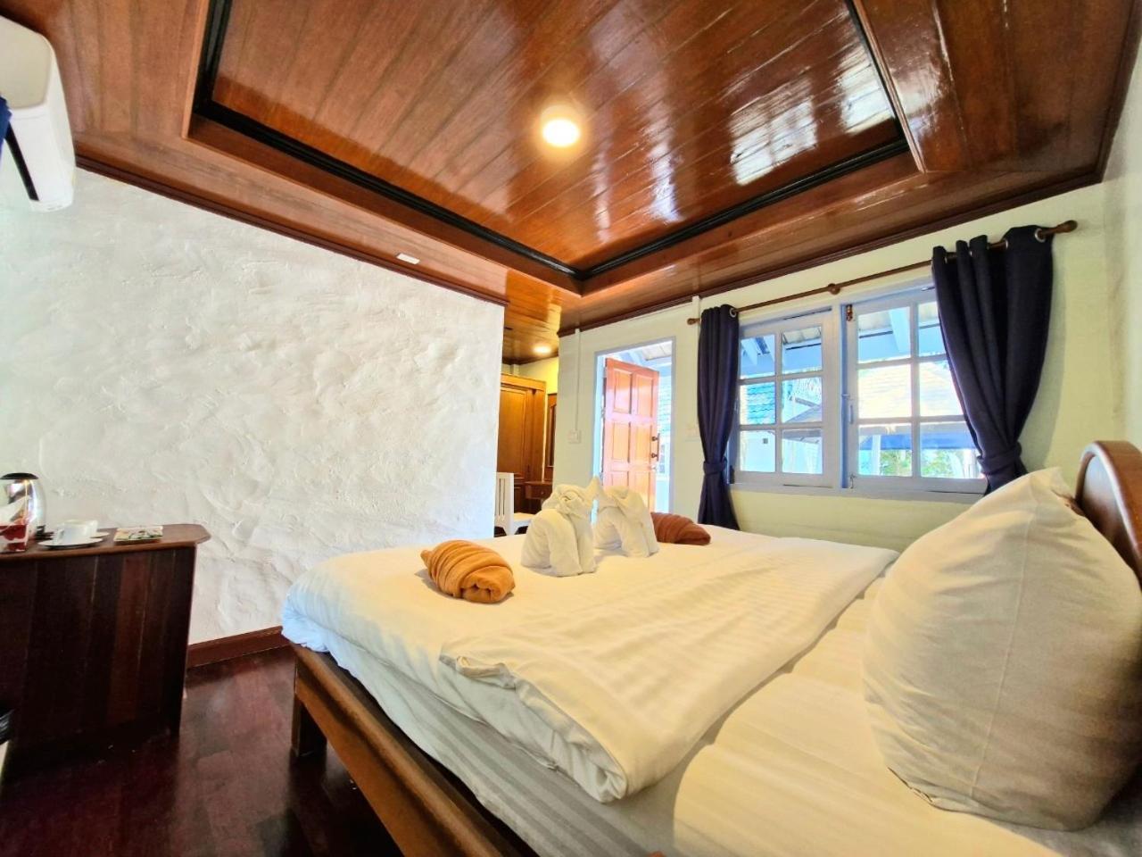 Solstice Phuket Villa Nai Thon Beach Exterior photo