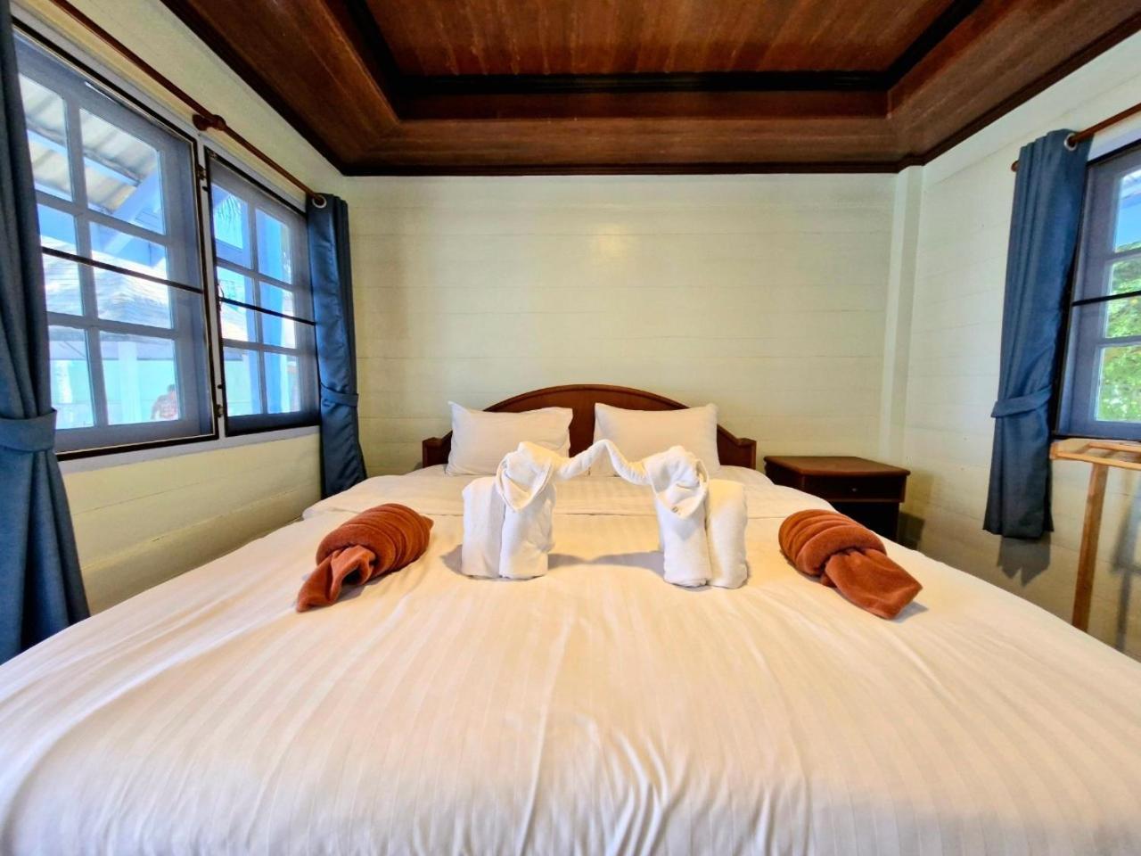 Solstice Phuket Villa Nai Thon Beach Exterior photo