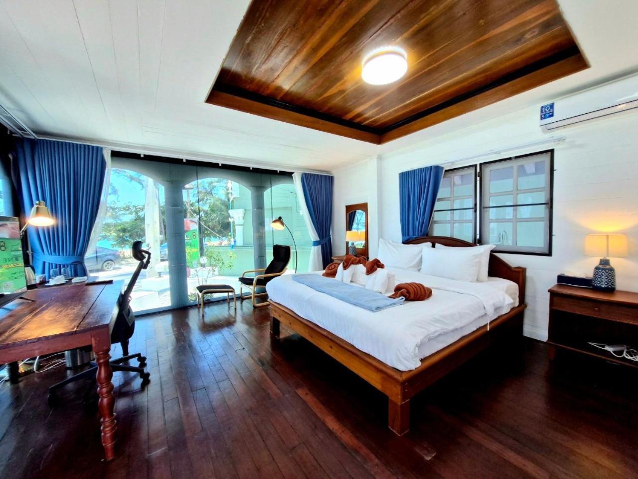 Solstice Phuket Villa Nai Thon Beach Exterior photo